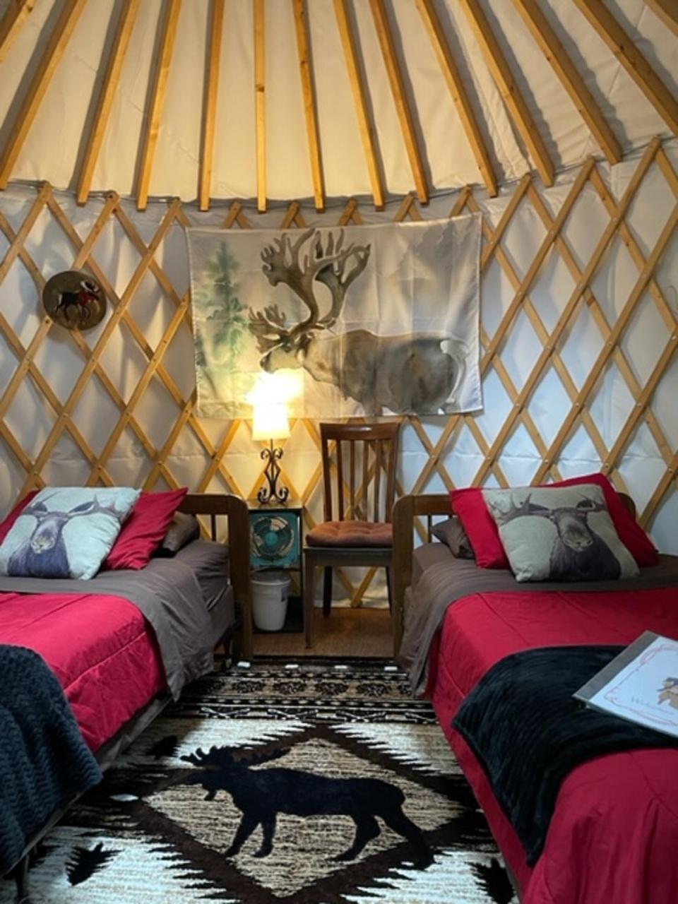 Nauti Otter Inn And Yurt Village Seward Habitación foto