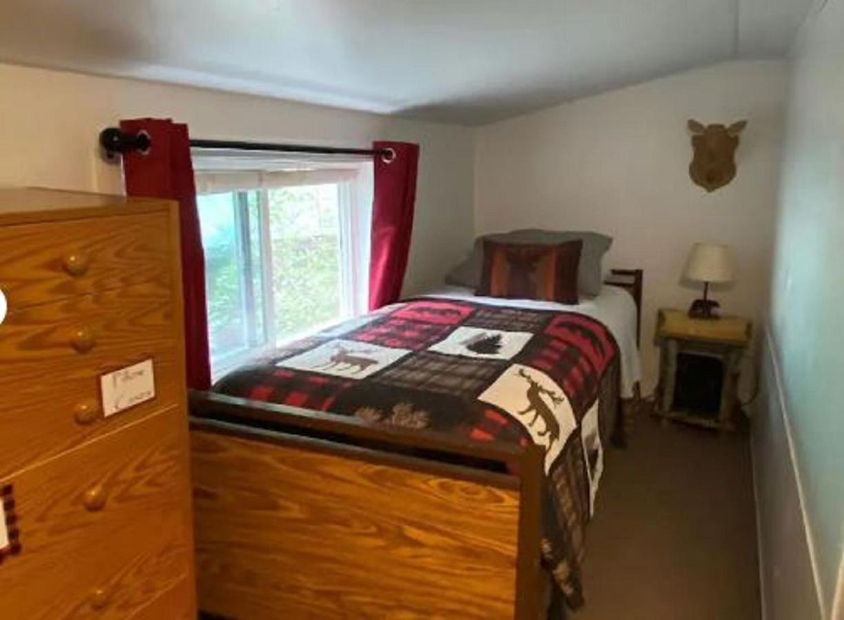 Nauti Otter Inn And Yurt Village Seward Habitación foto